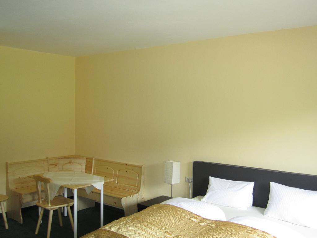 The Art & Sport Hotel Инсбрук Номер фото